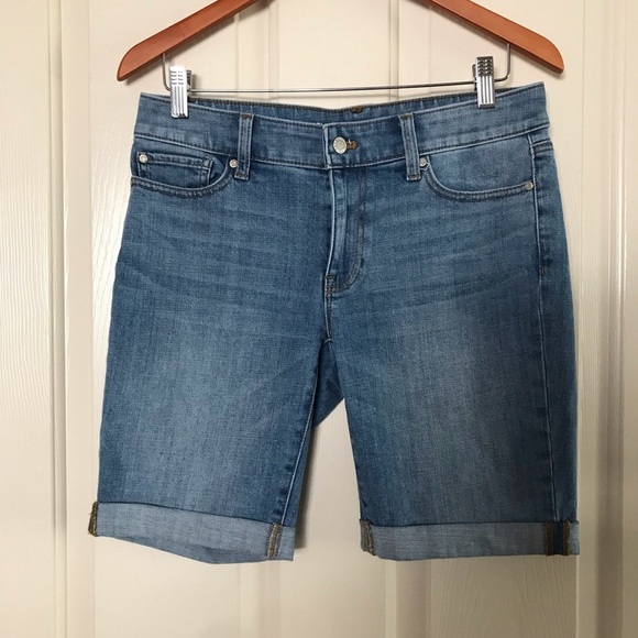 TALBOTS GIRLFRIEND JEAN SHORTS - BLUE WASH Size 2 Waist 32” - Picture 3 of 9